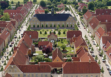CHRISTIANSFELD OG BRØDREMENIGHEDEN