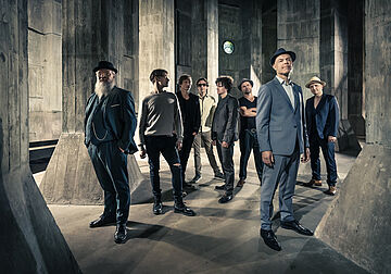 Pressefoto af bandet Thorbjørn Risager and the black tornado