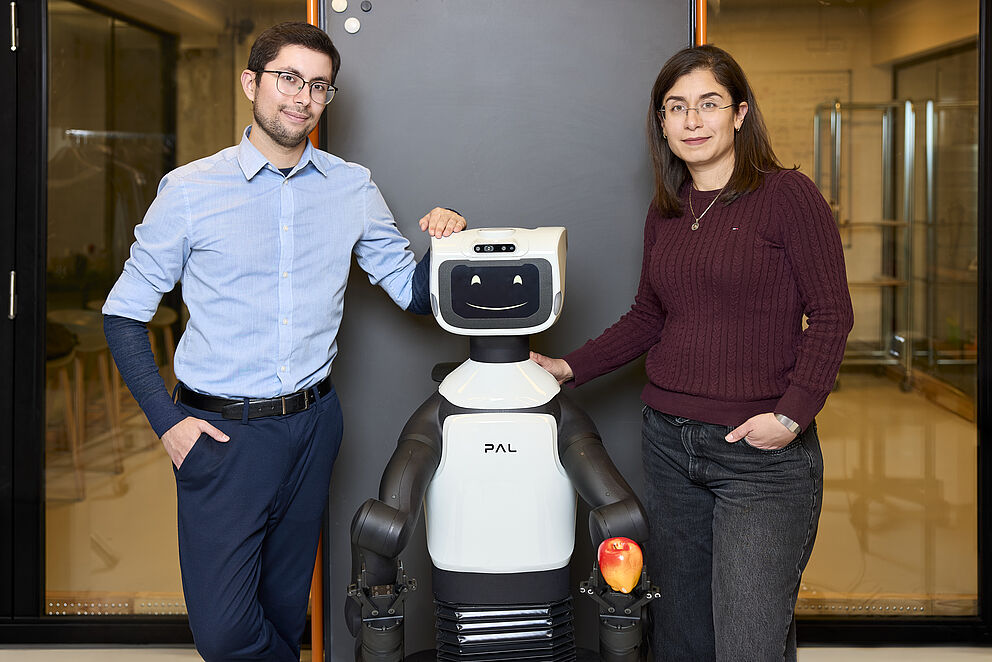 INTELLIGENTE ROBOTTER I SAMARBEJDE MED MENNESKER